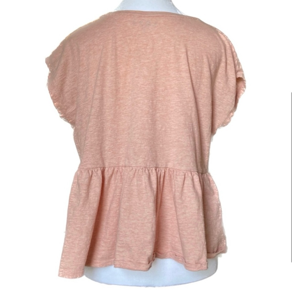 Ann Taylor LOFT Pink Peplum Short Cap Sleeve T Shirt Blouse LIKE NEW - Picture 3 of 4